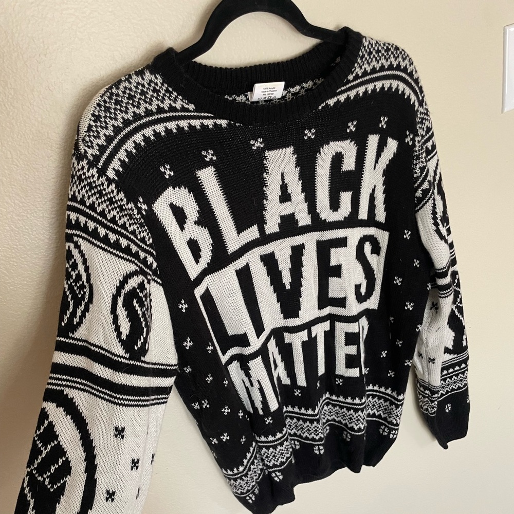 Size M/L Black Lives Matter Sweater
